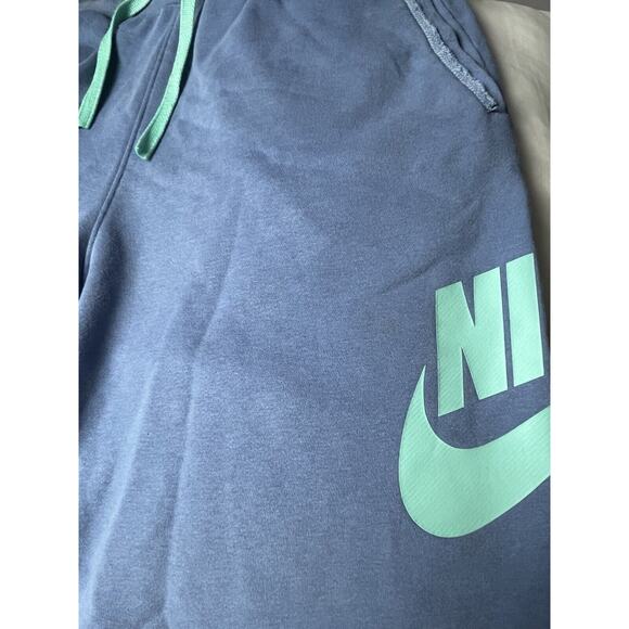 Nike Men Activewear Shorts M French Terry Sweats Logo Pockets Drawstring READ*** - Picture 3 of 11